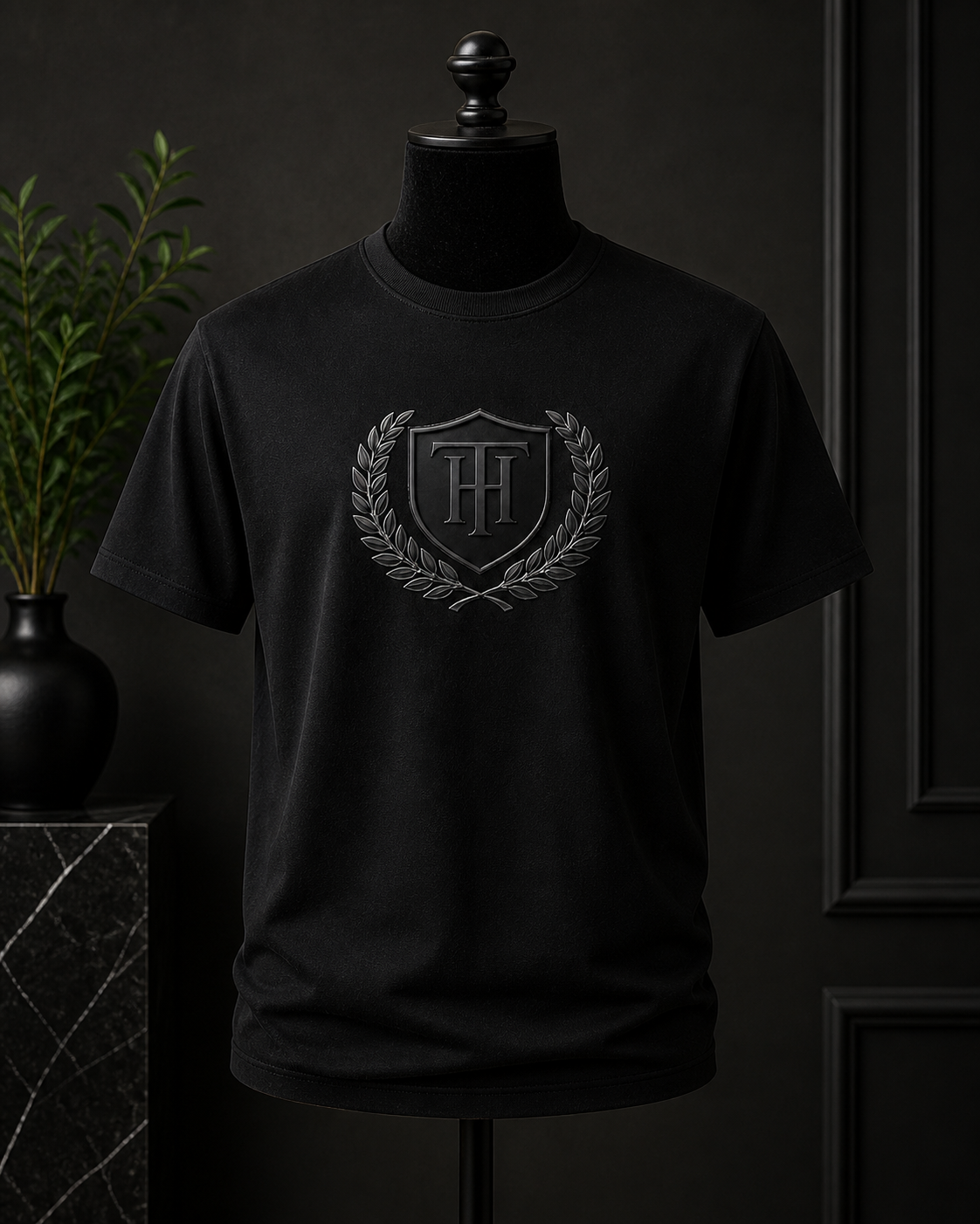 Pray Through It™ Heritage Crest Tee – Noir Laurel Edition