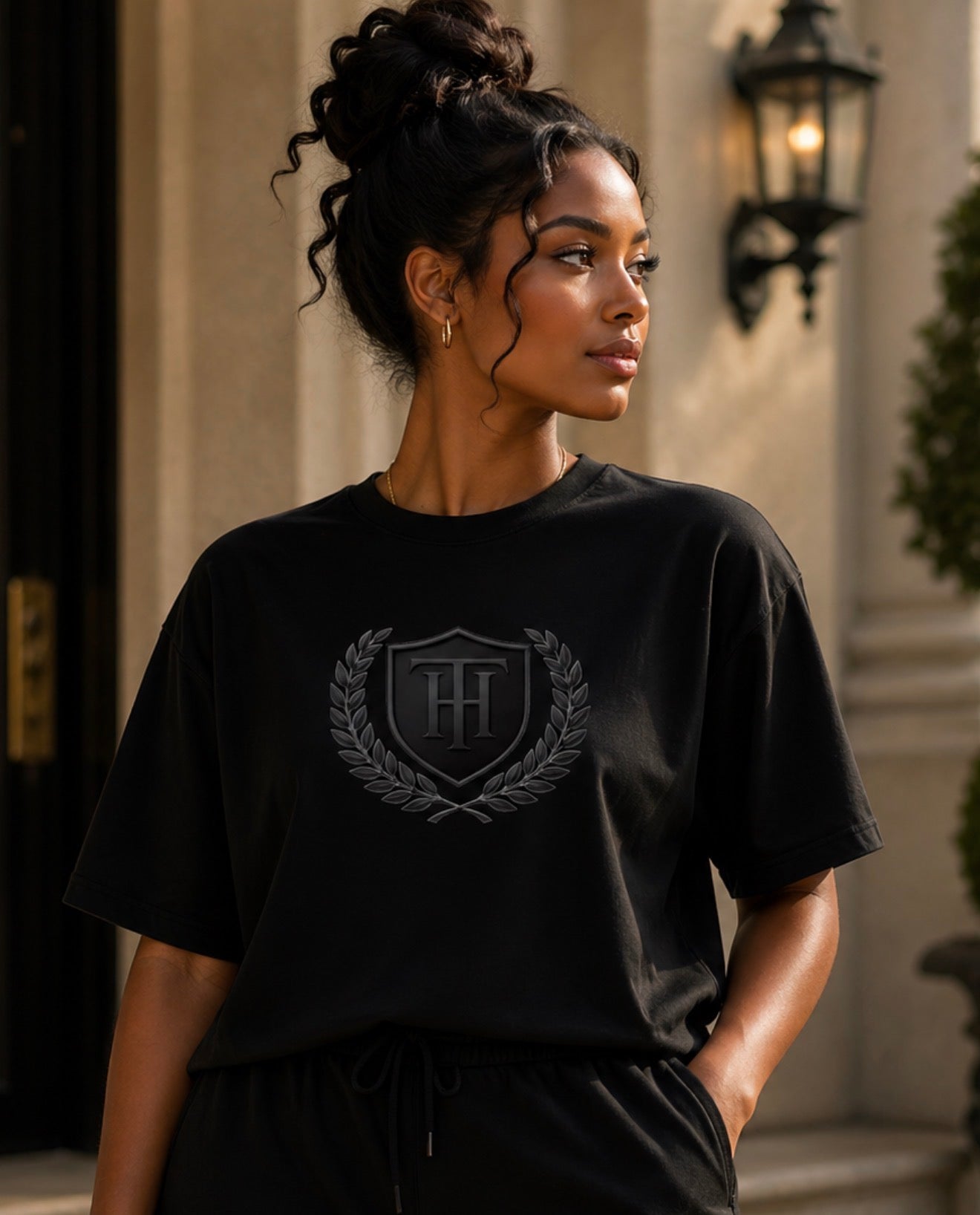 Pray Through It™ Heritage Crest Tee – Noir Laurel Edition